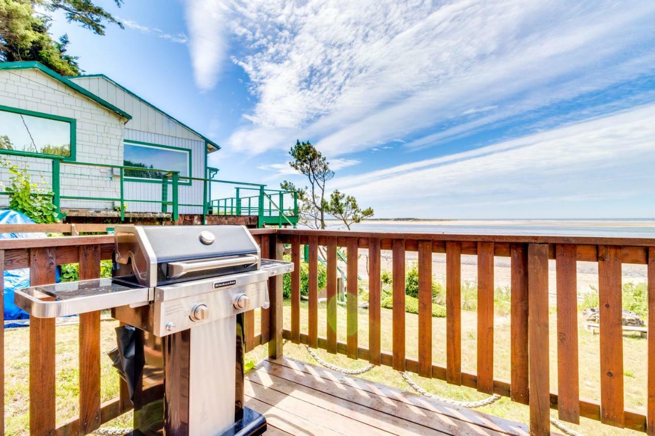 Happy Camp Beachfront Cabin Netarts ภายนอก รูปภาพ